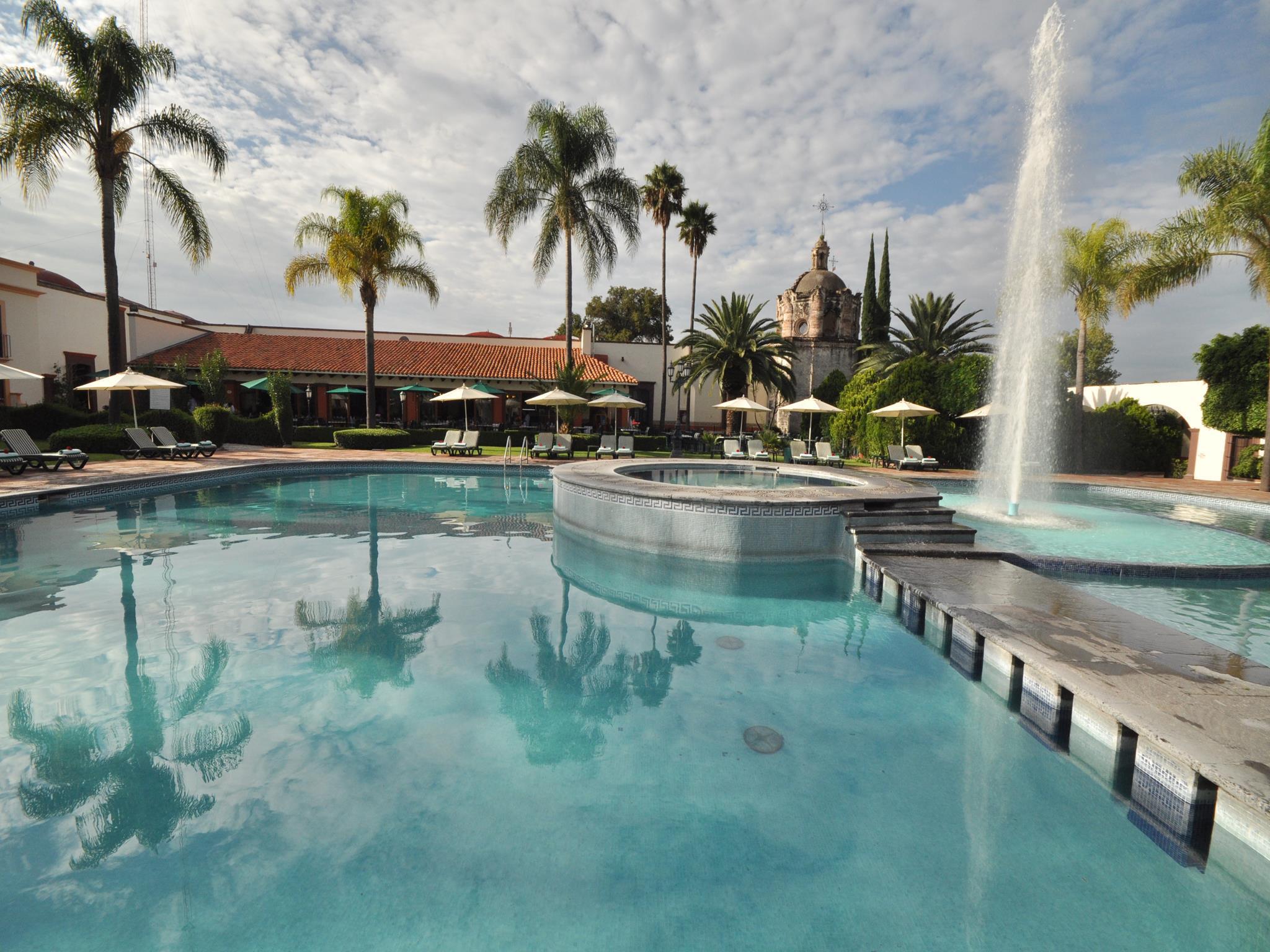 Hotel Mision Grand Juriquilla Exterior foto