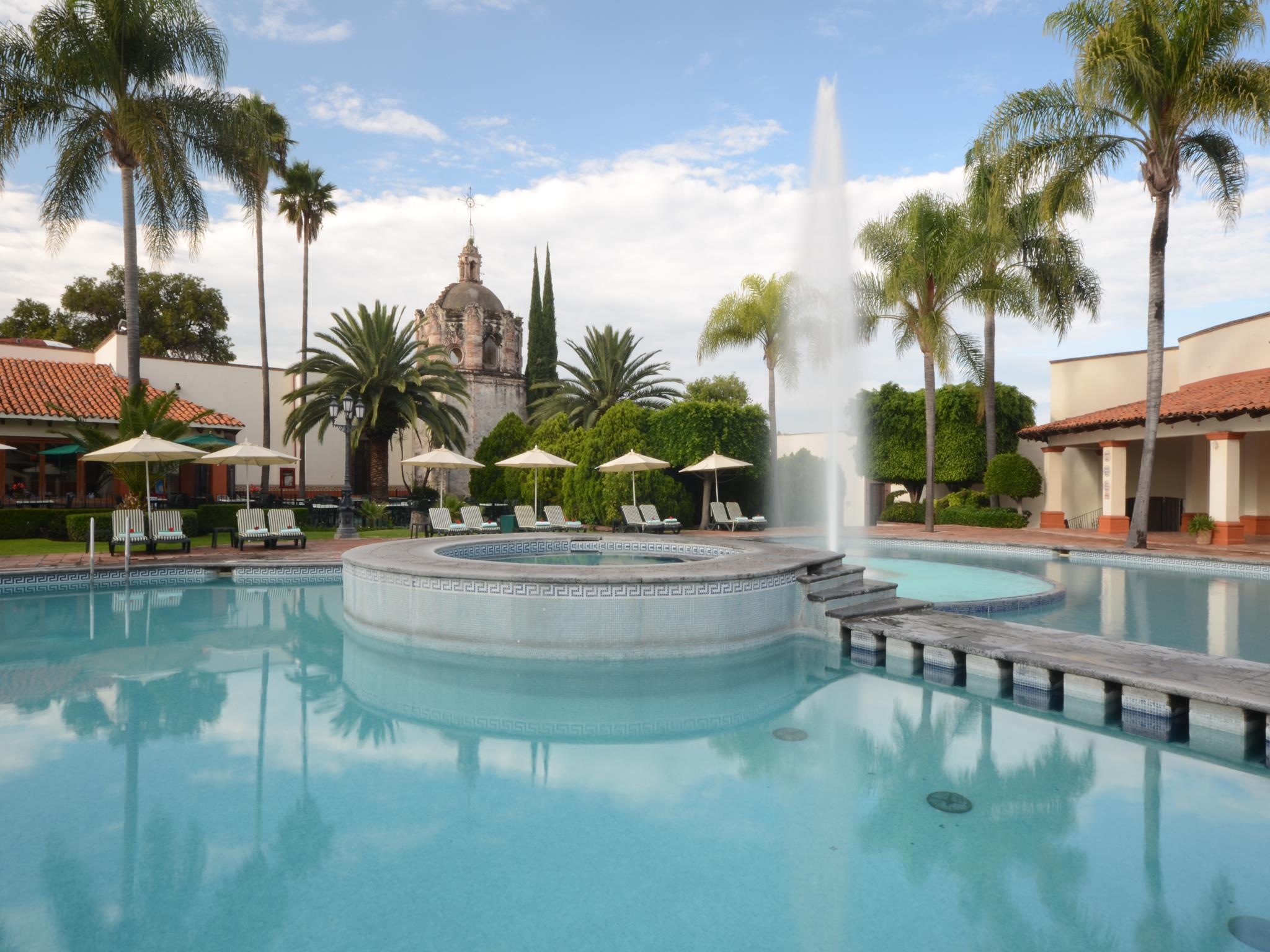 Hotel Mision Grand Juriquilla Exterior foto