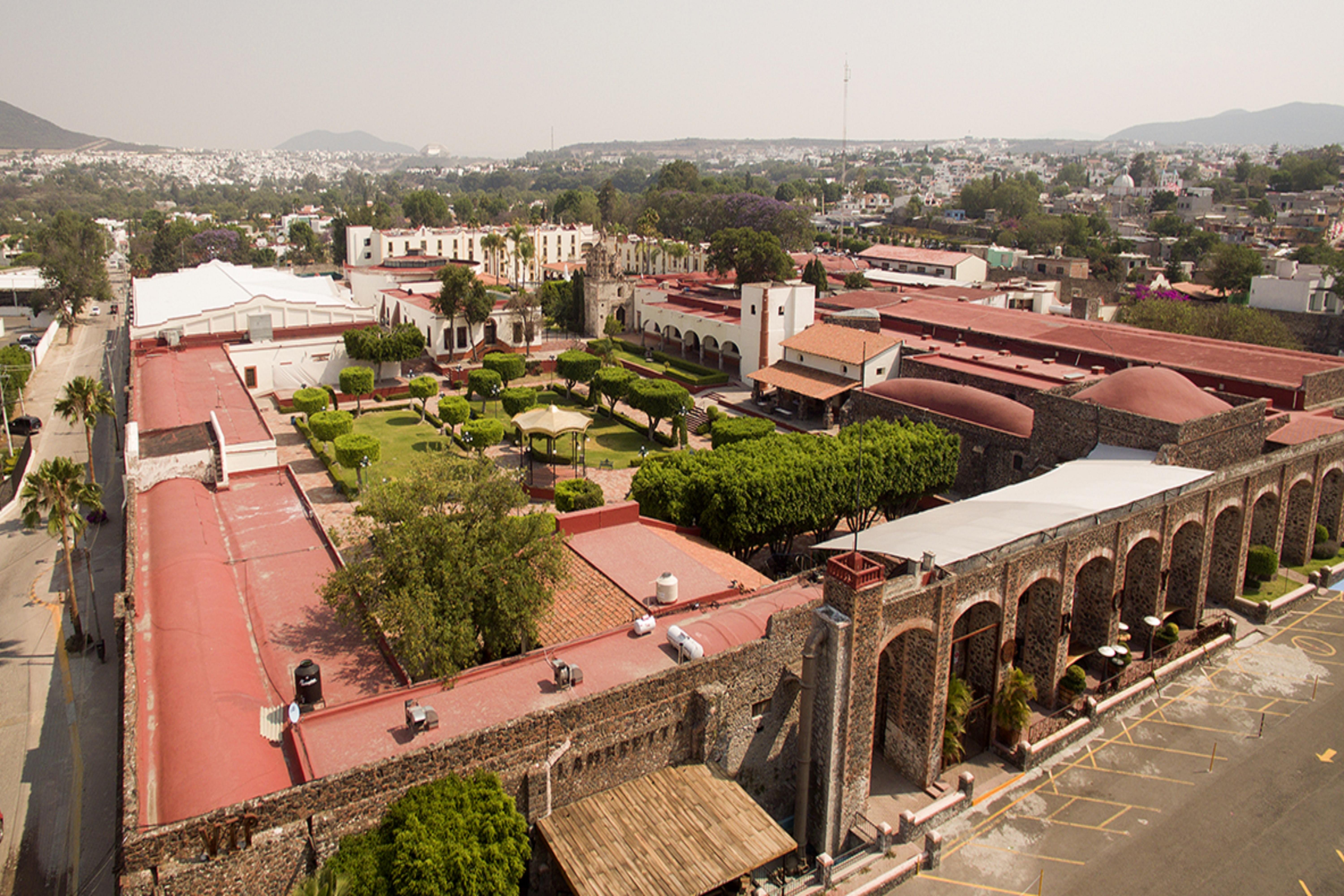 Hotel Mision Grand Juriquilla Exterior foto